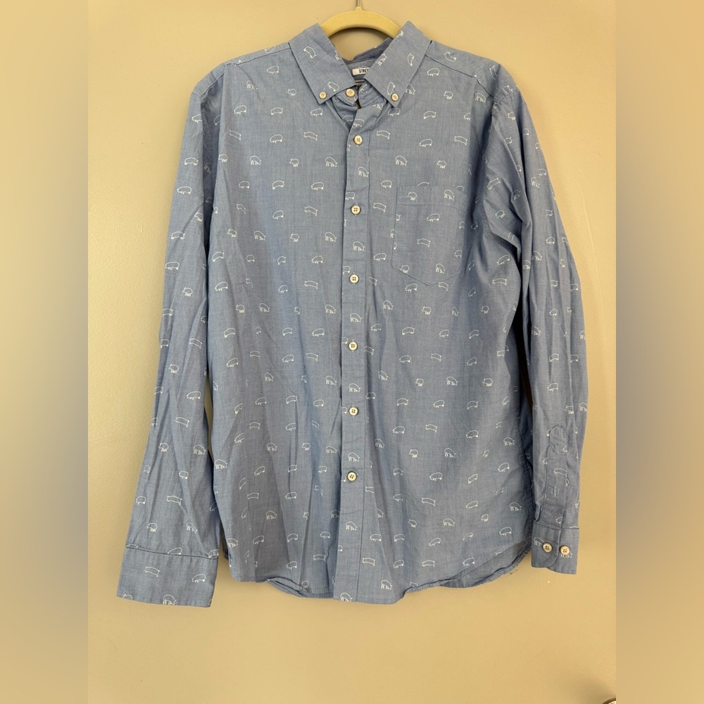 Crown & Ivy Light Blue Pig Patterned Button-Down Shirt
